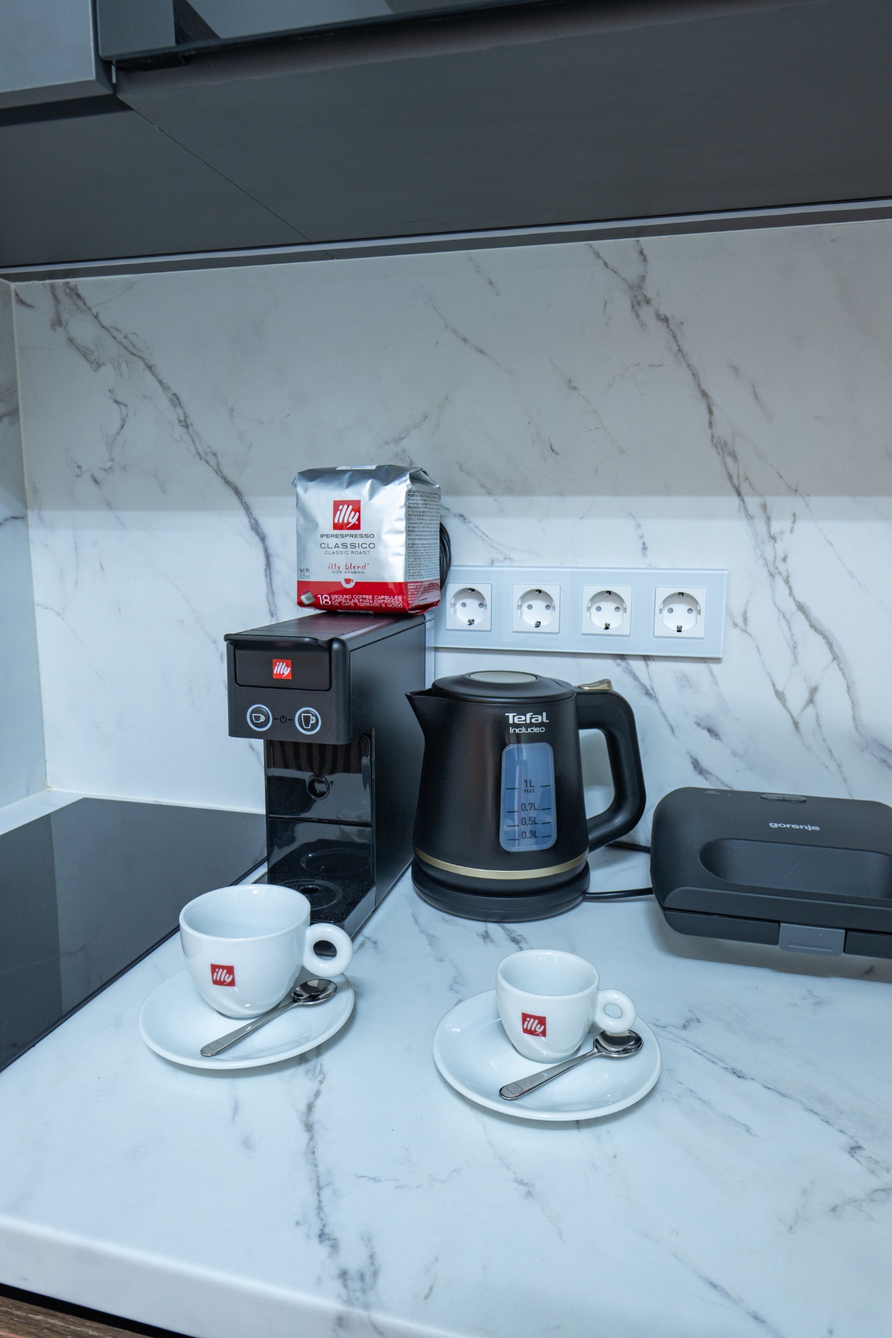 Apartman 1 · Illy iperEspresso aparat