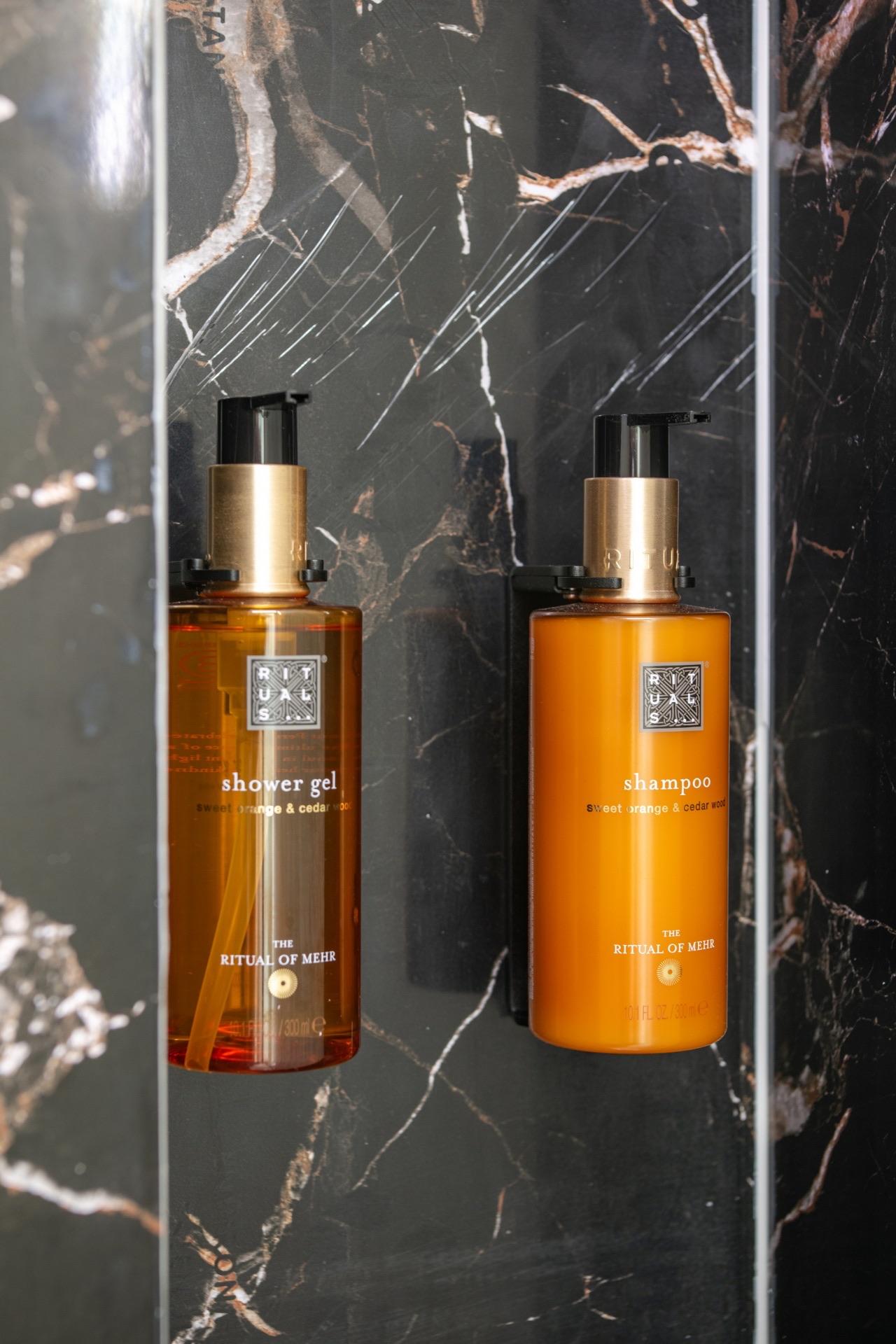 RITUALS Shampoo, Duschgel und Lotion