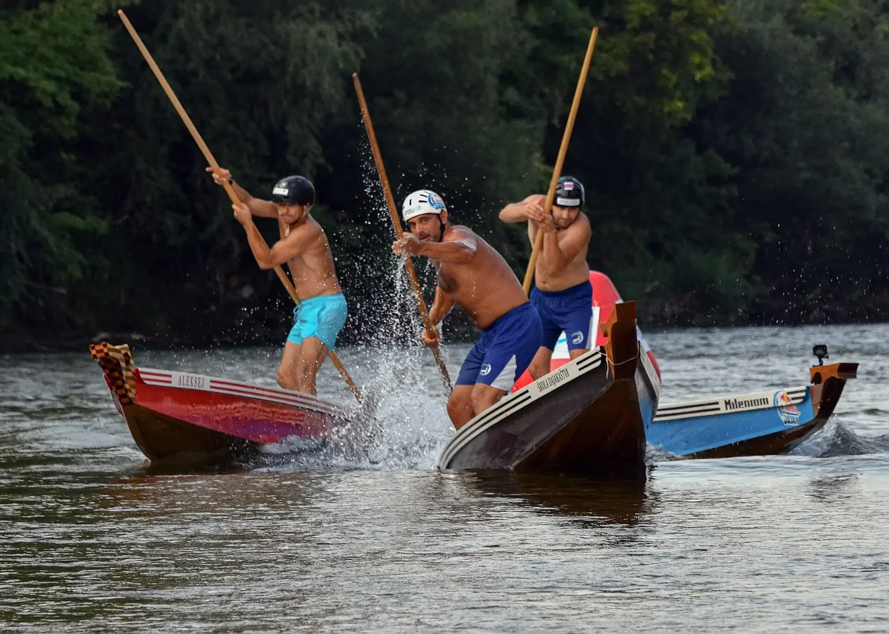 Dajak čamac na Vrbasu, simbol banjalučkog ljeta
